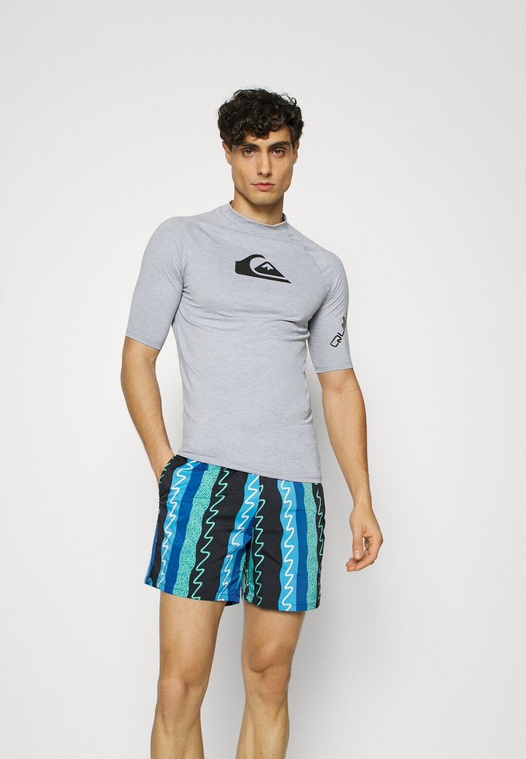 

Топ для серфинга Quiksilver, серый