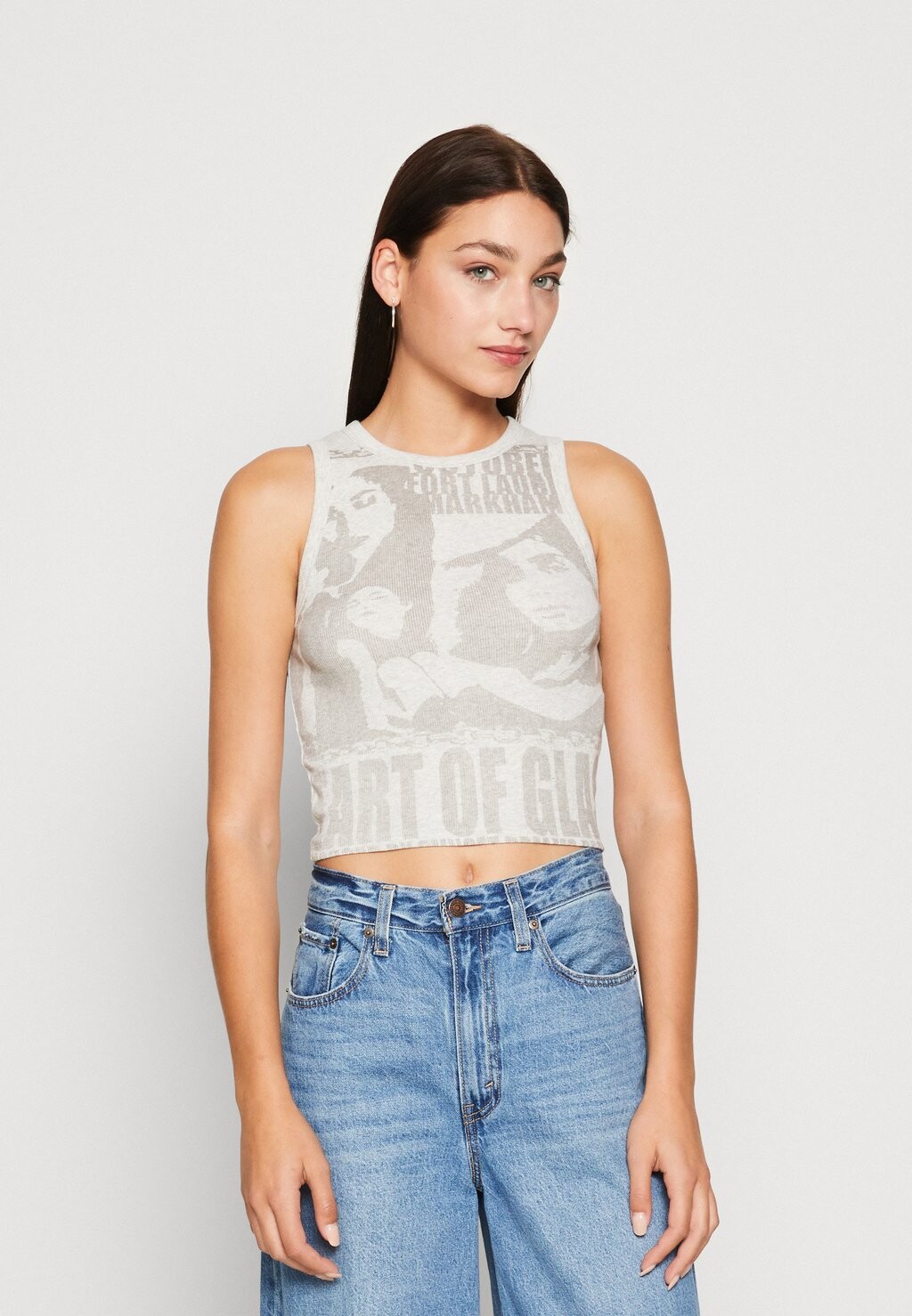 

Топ Hollister Co.