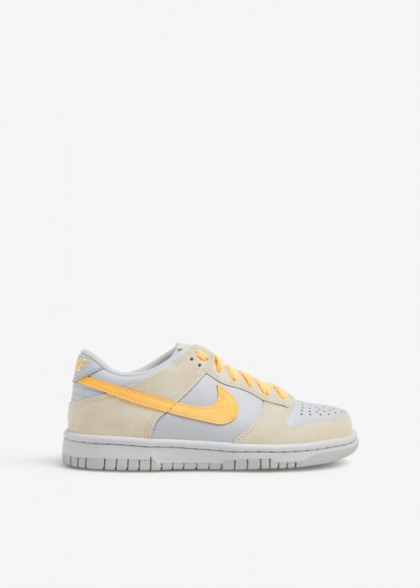 Кроссовки Nike Dunk Low Retro PRM, серый низкие кроссовки nike dunk low retro prm ess nike цвет white light carbon platinum tint pure platinum wolf grey