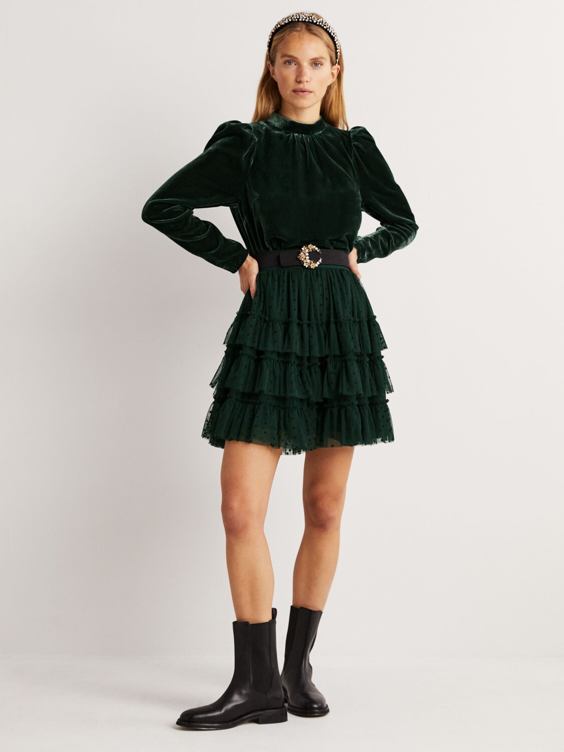 

Топ Boden Velvet Velvet с пышными рукавами, зеленый оникс