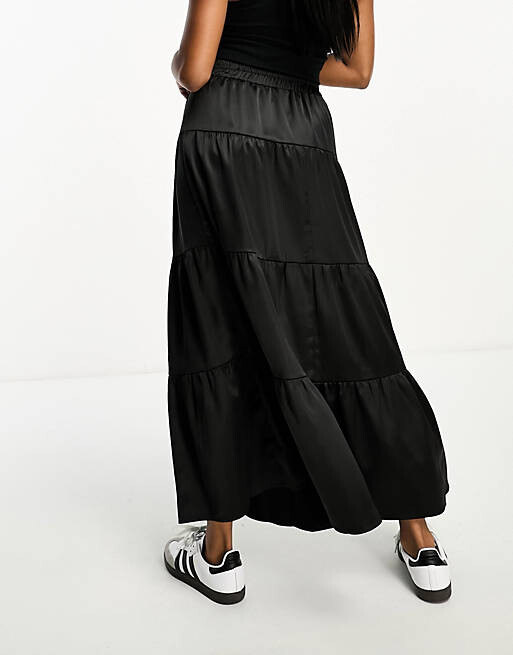 

Черная атласная юбка макси Miss Selfridge Petite