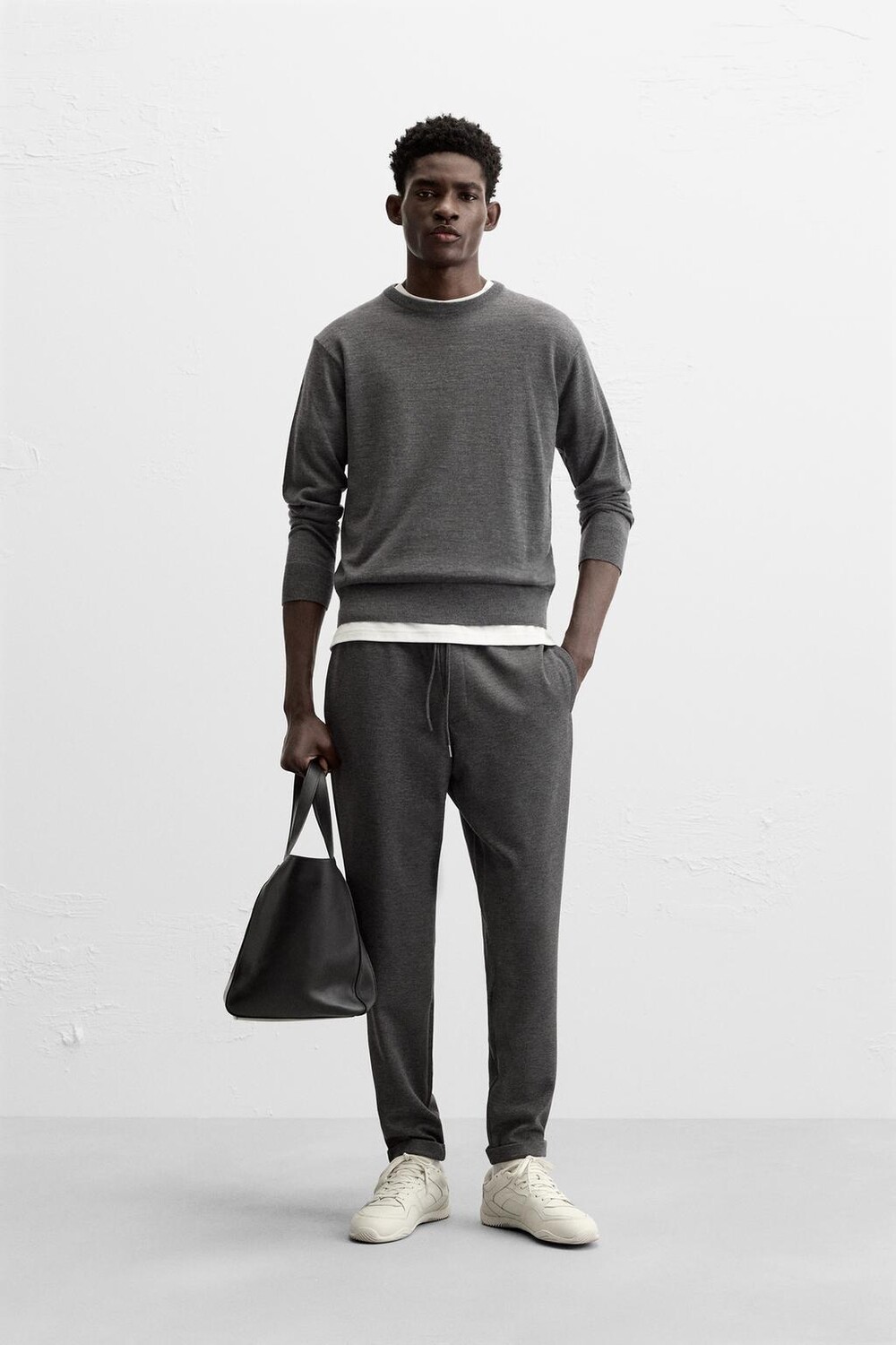 

Легкие в уходе брюки jogger wist ZARA, серый