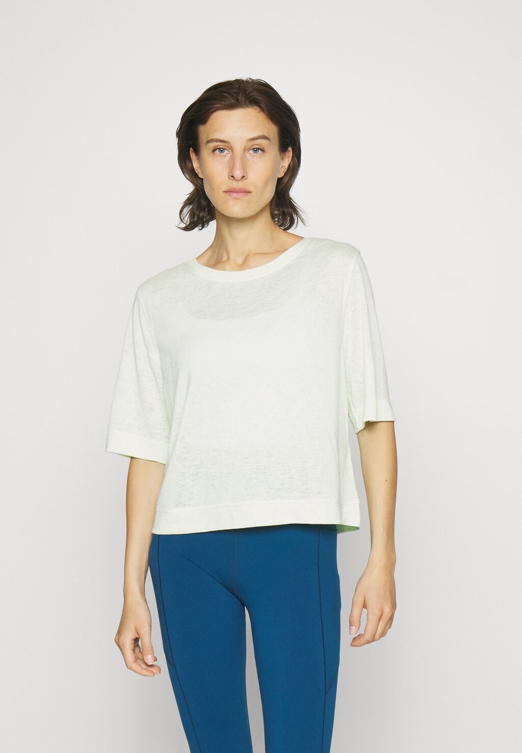 

Спортивная футболка Athleta, Серый