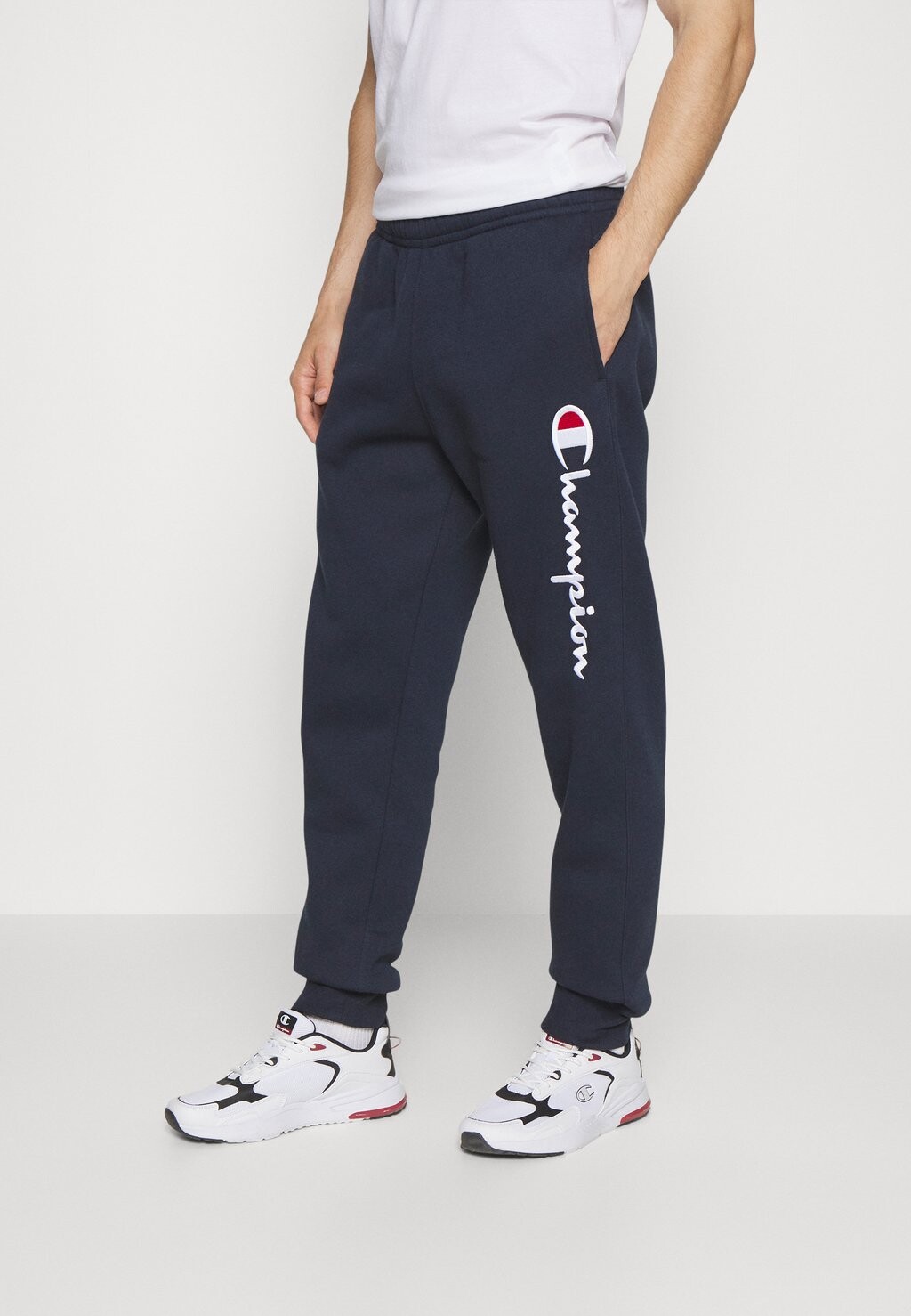 

Спортивные брюки Champion