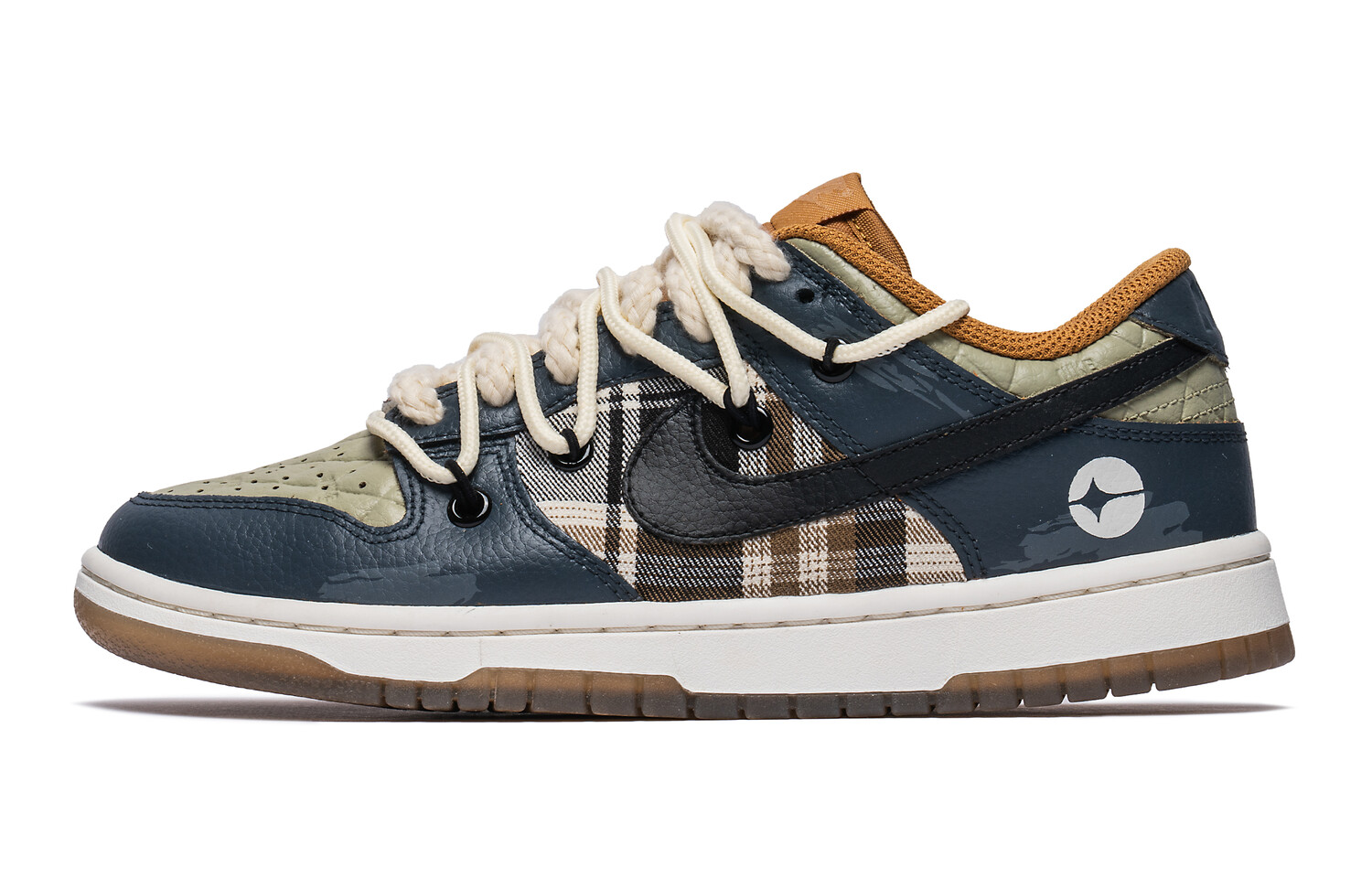 

Женские кроссовки для скейтбординга Nike Dunk