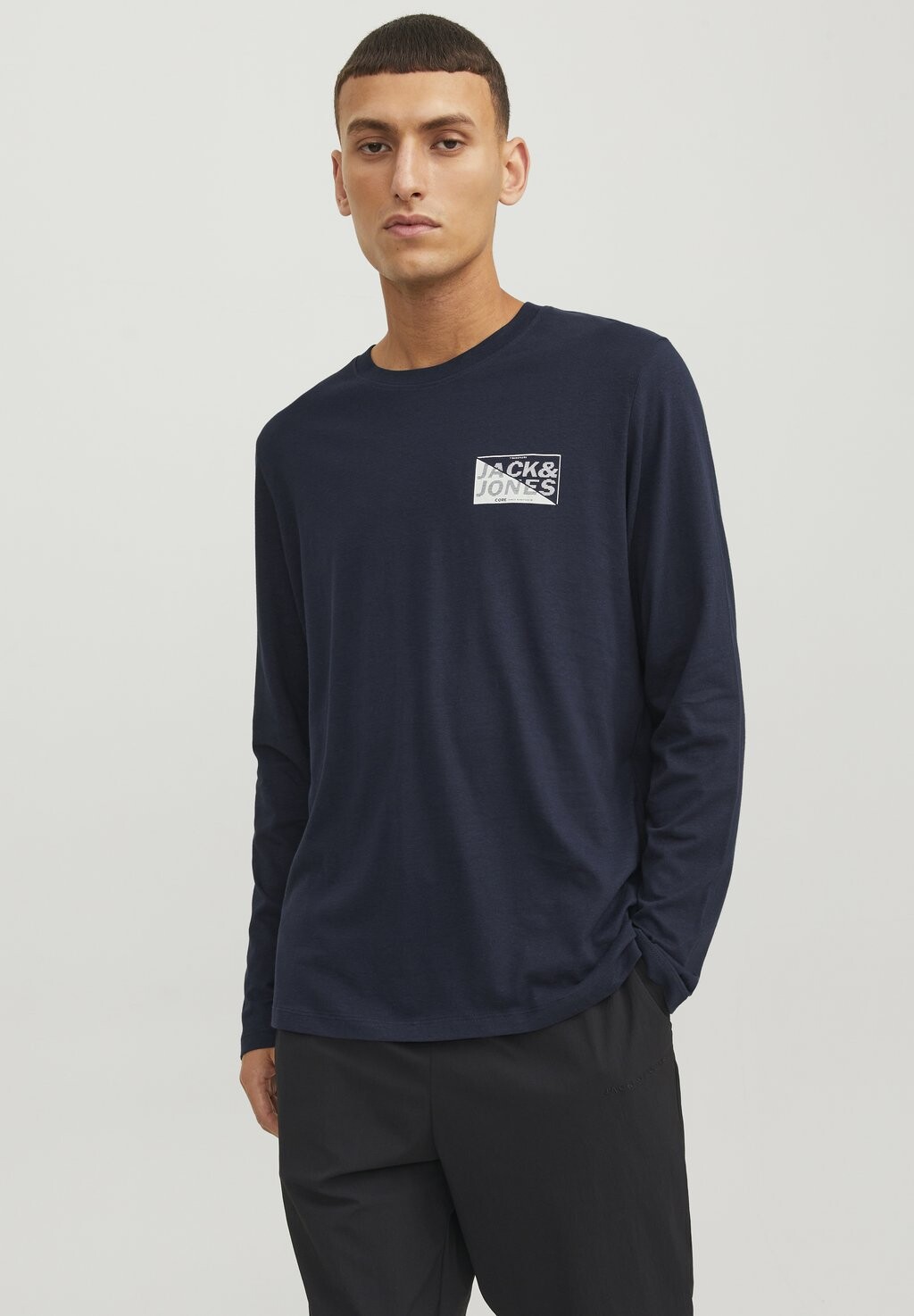 

Футболка с длинными рукавами NIGHT MIT RUNDHALSAUSSCHNITT Jack & Jones, dunkelblau