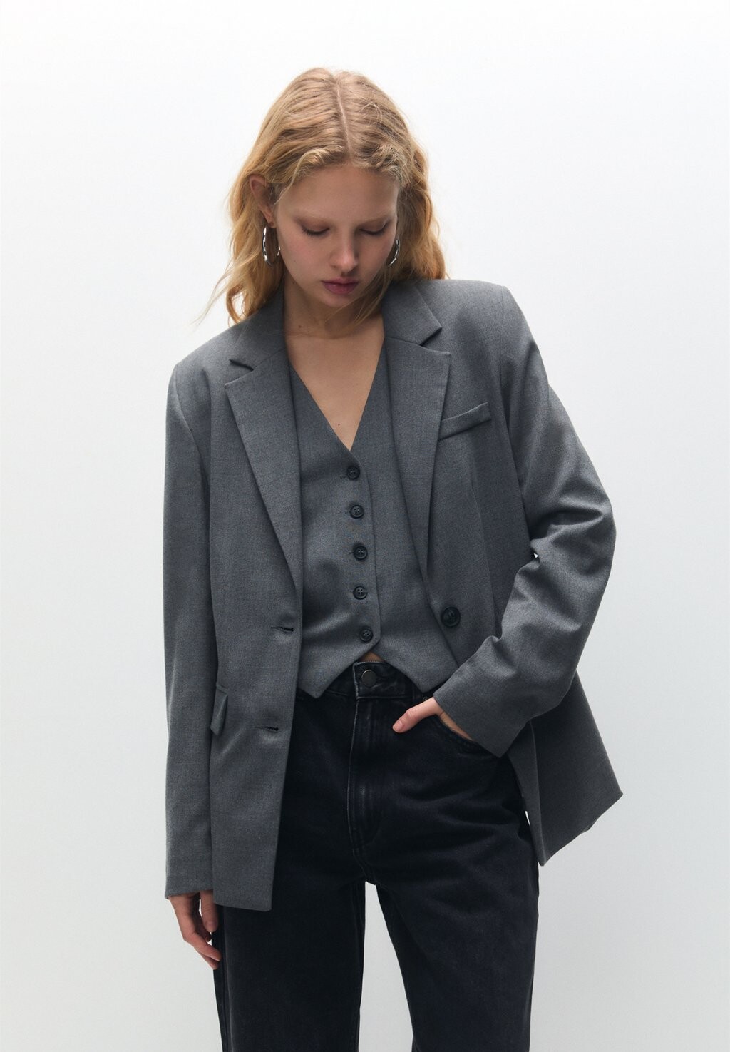 

Блейзер Double Breasted With Flap Pockets PULL&BEAR, цвет grey
