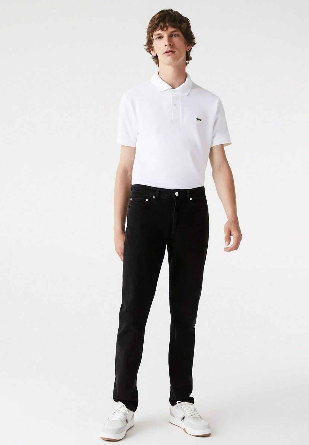 

Джинсы прямого кроя Lacoste