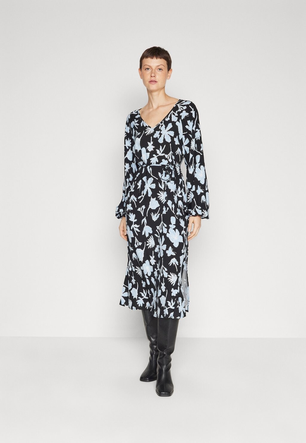 

Платье повседневное VIPEPA MIDI DRESS VILA, цвет black/blue