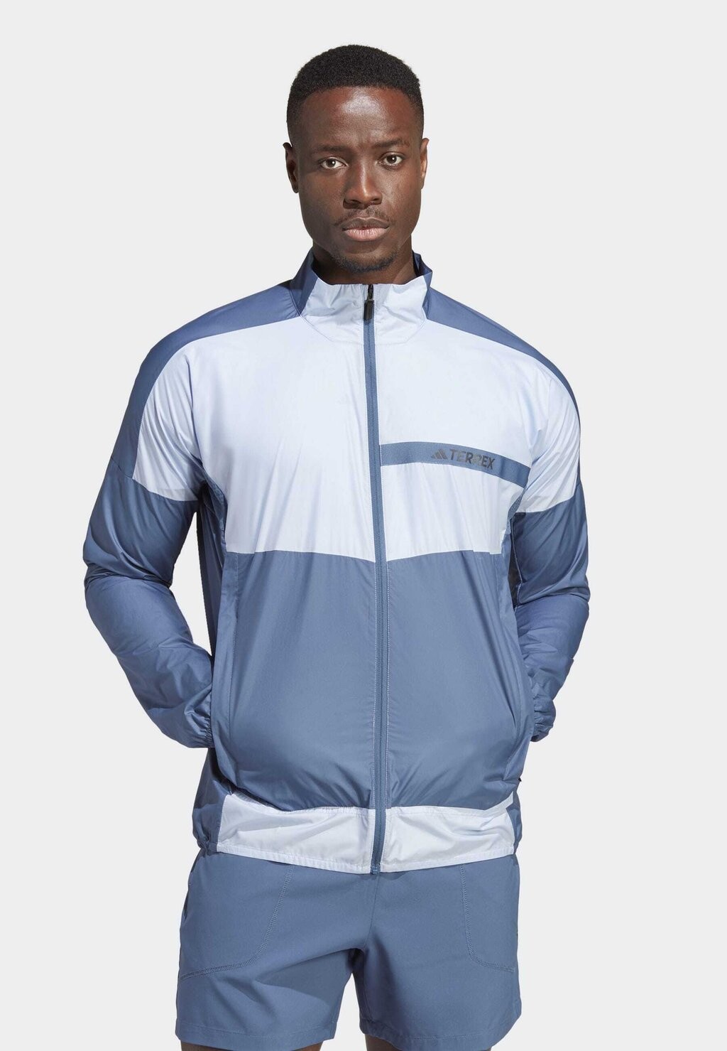 

Куртка для активного отдыха Adidas