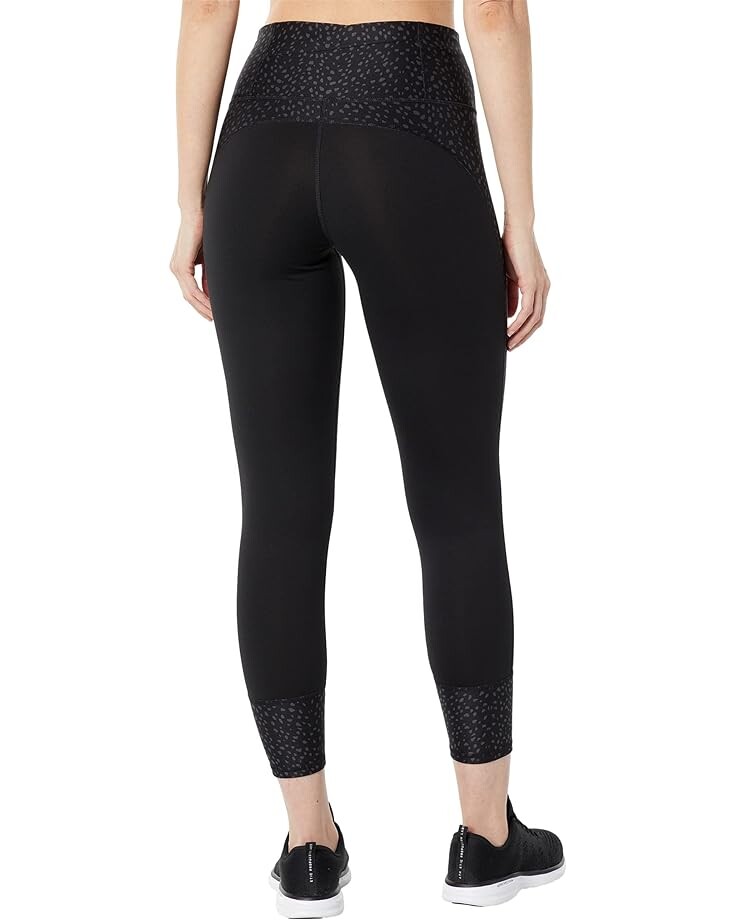 

Брюки PUMA Run Graphic 7/8 Tights, цвет Puma Black/Asphalt