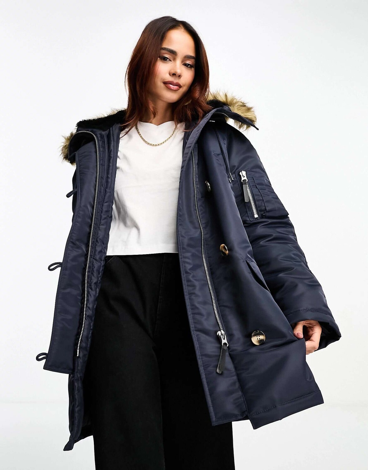 

Темно-синяя нейлоновая парка с меховым капюшоном ASOS, Синий