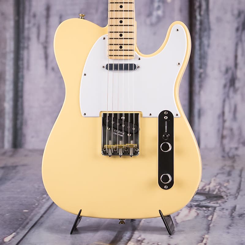 Электрогитара Fender American Performer Series Tele, Maple, Vintage White фото