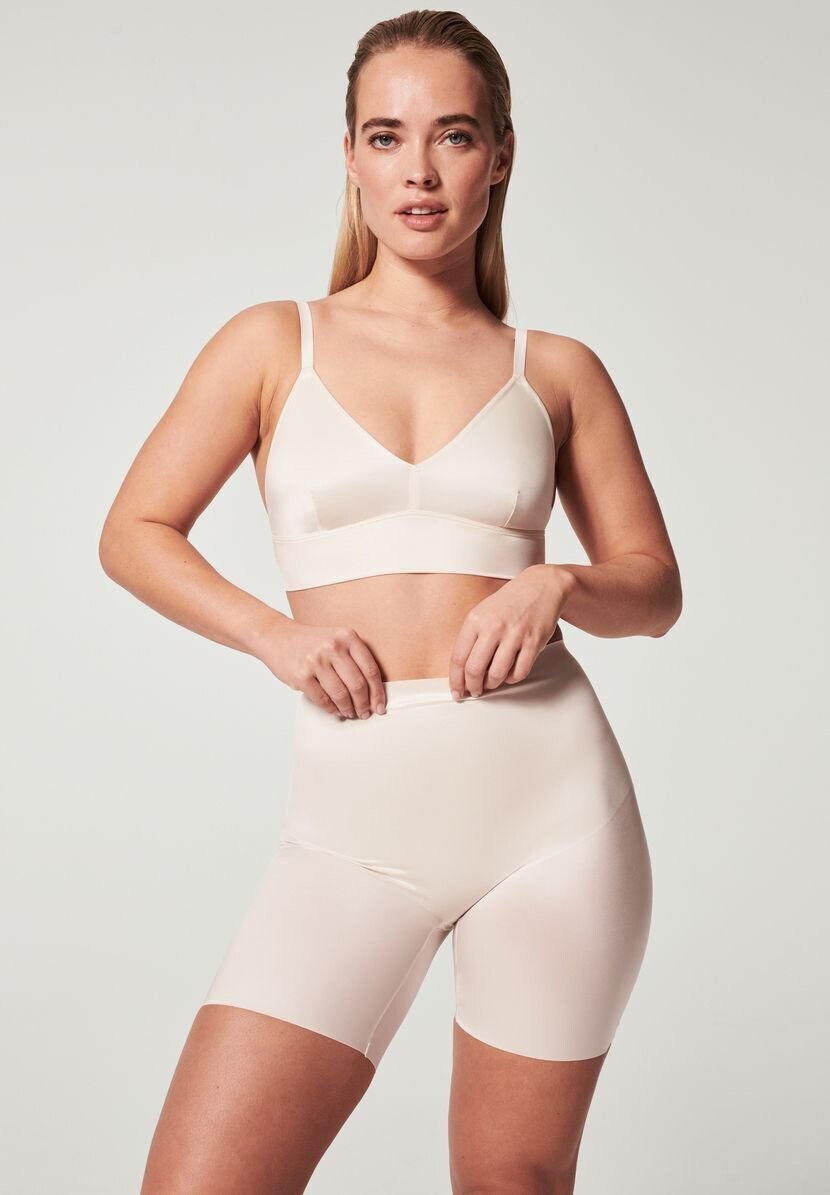 

Корректирующее белье Spanx