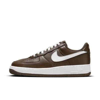 

Кроссовки Nike Air Force 1 Low Retro, цвет Chocolate/White
