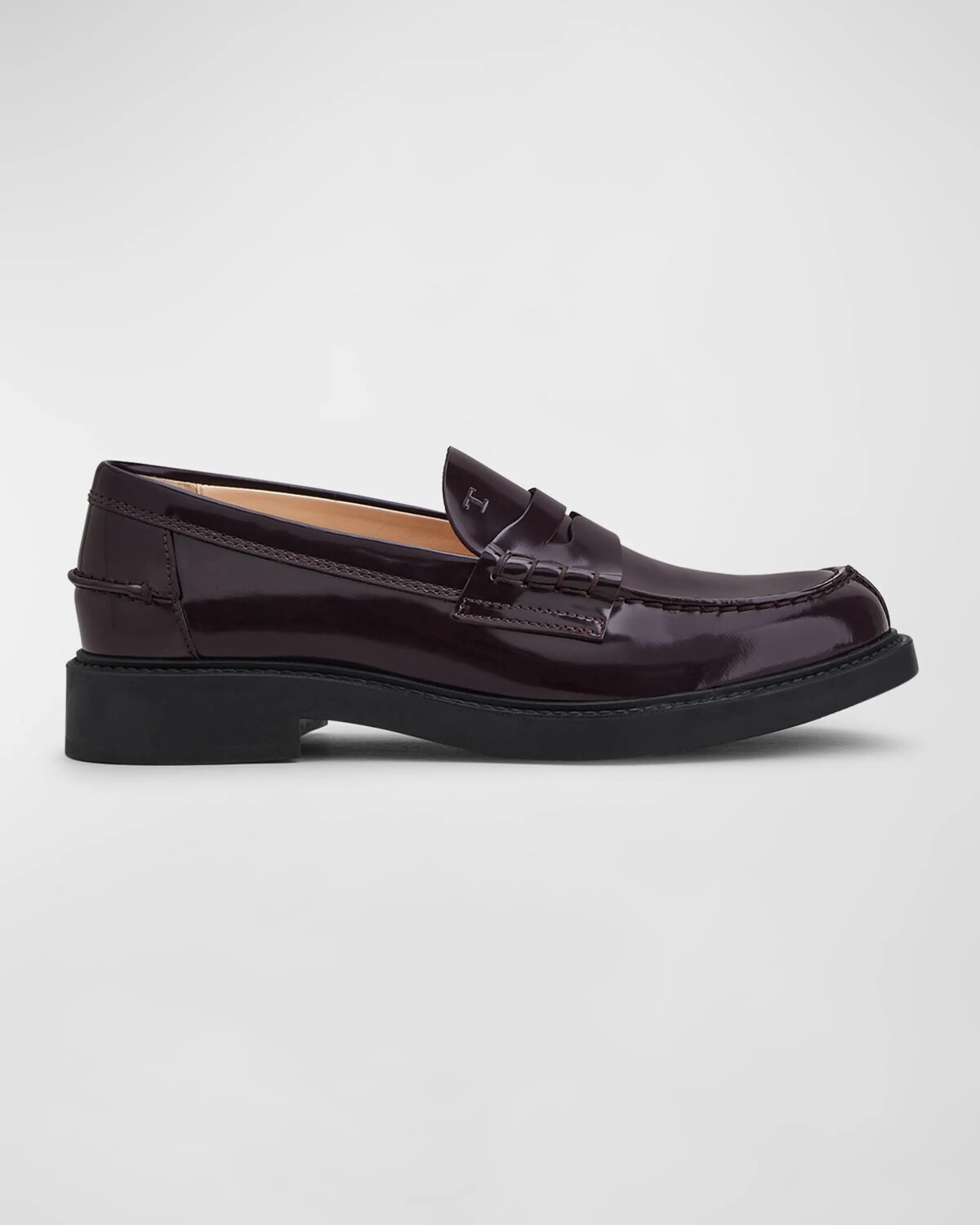 

Лакированные пенни-лоферы на плоской подошве Tod's, цвет Wine