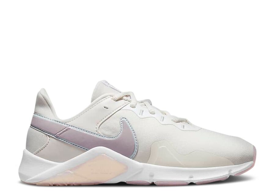 

Кроссовки Nike Wmns Legend Essential 2 Premium 'Photon Dust Metallic Luster', кремовый