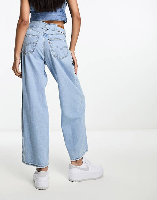 

Голубые мешковатые джинсы Levi's с поясом
