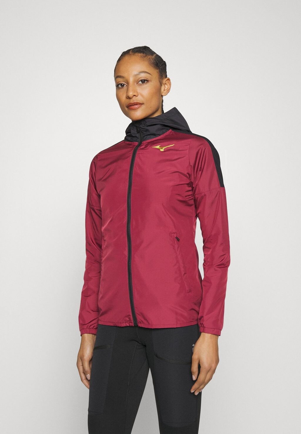 

Спортивная куртка Mizuno