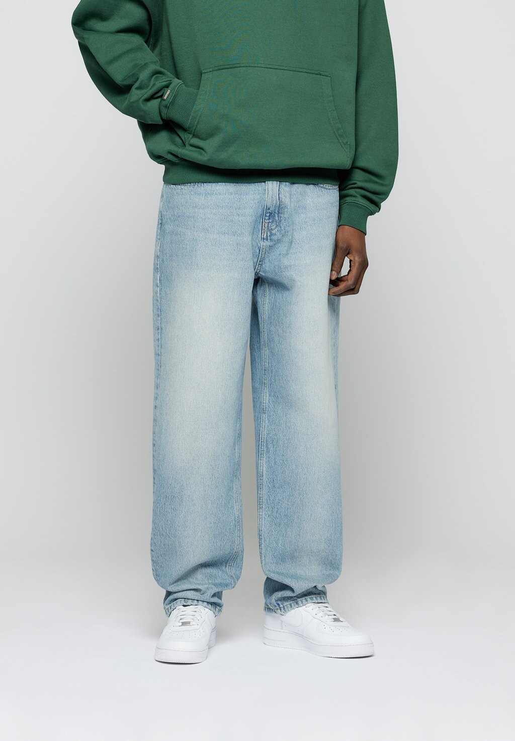 

Джинсы свободного кроя BAGGY EIGHTYFIVE, цвет light wash blue