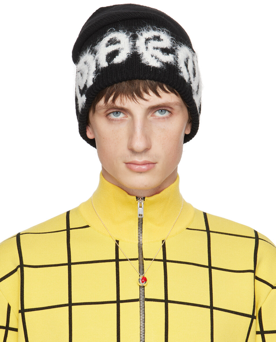 

Черная шапка с матовым логотипом Marni