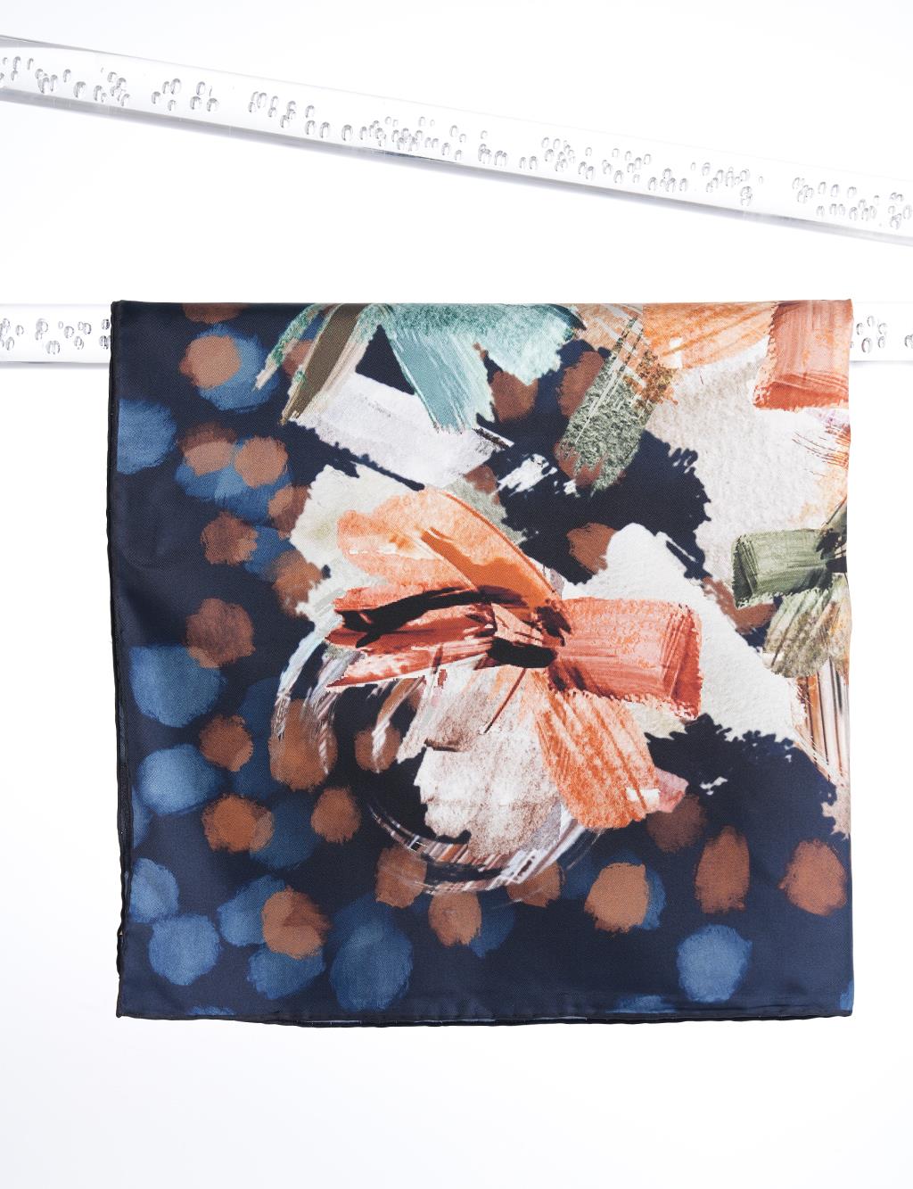 Шелковый Шарф с Абстрактным Узором Темно-Синий Kayra плиссированный шарф с абстрактным узором монограммы серый kayra
