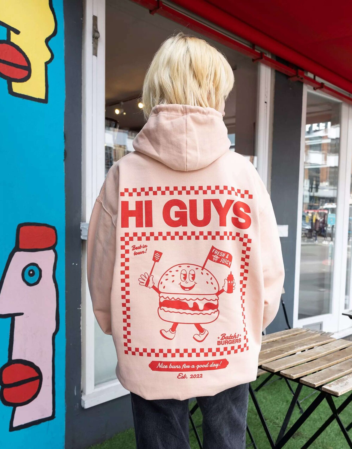 

Персиковое худи унисекс с принтом Hi Guys Burger и Batch1
