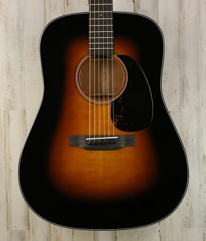 

Акустическая гитара Martin Standard Series D-18 - Sunburst
