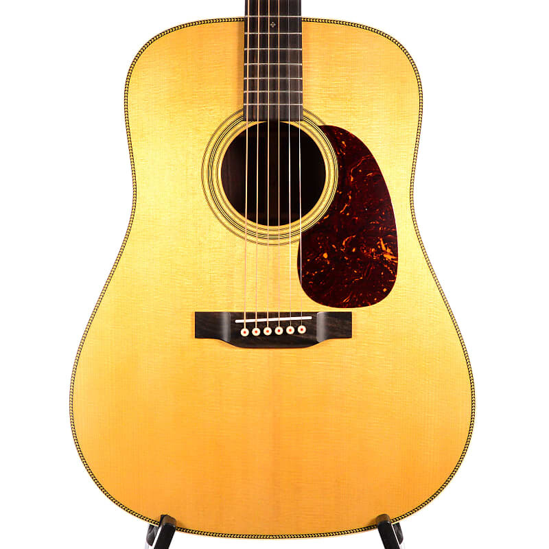 

Акустическая гитара HD-28 Dreadnought
