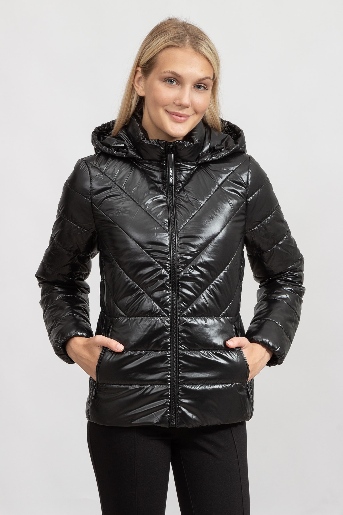 Женское стеганое пальто Essential из переработанного Calvin Klein, черный стеганое пальто calvin klein бежевый
