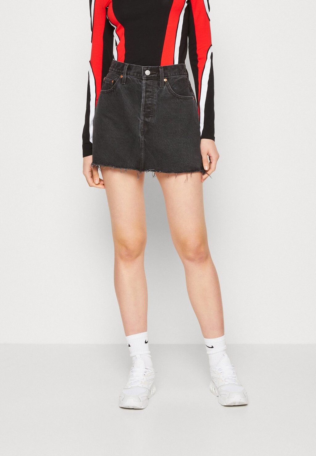 

Джинсовая юбка Levi's