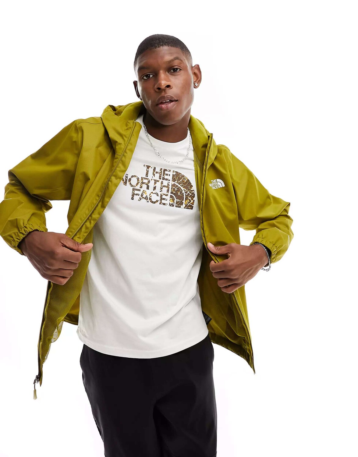 

Непромокаемая куртка с капюшоном The North Face Quest цвета хаки