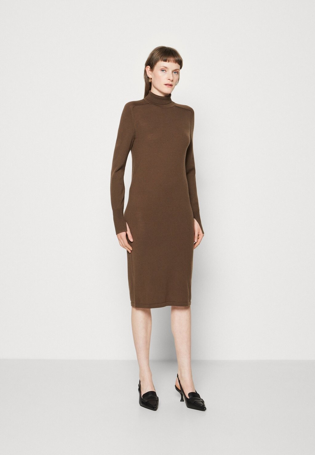 

Платье прямого кроя Calvin Klein