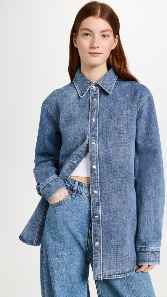 

Рубашка Tibi Classic Wash Denim Easy, синий