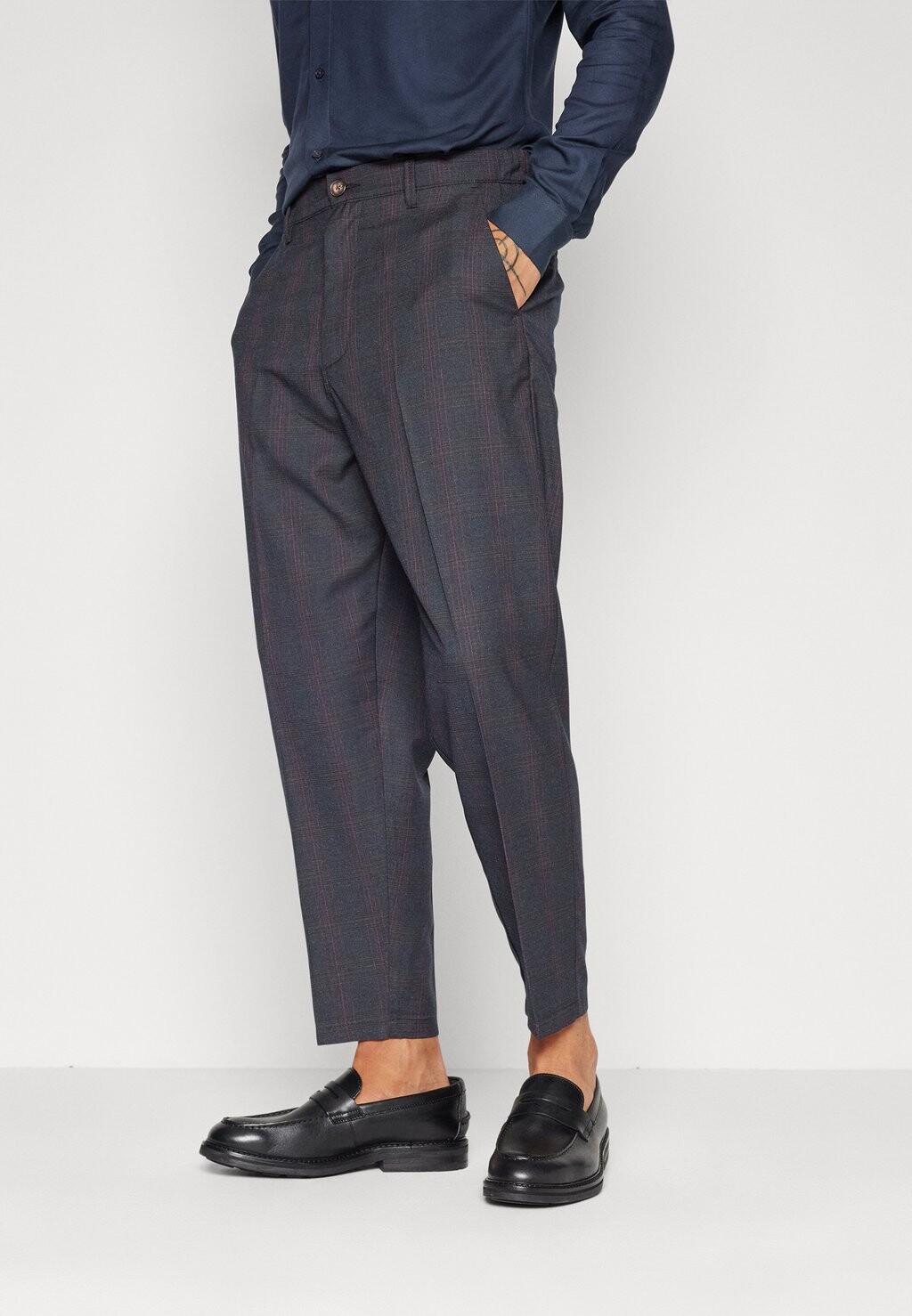 

Брюки TRAVIS PANTS Redefined Rebel, разноцветные