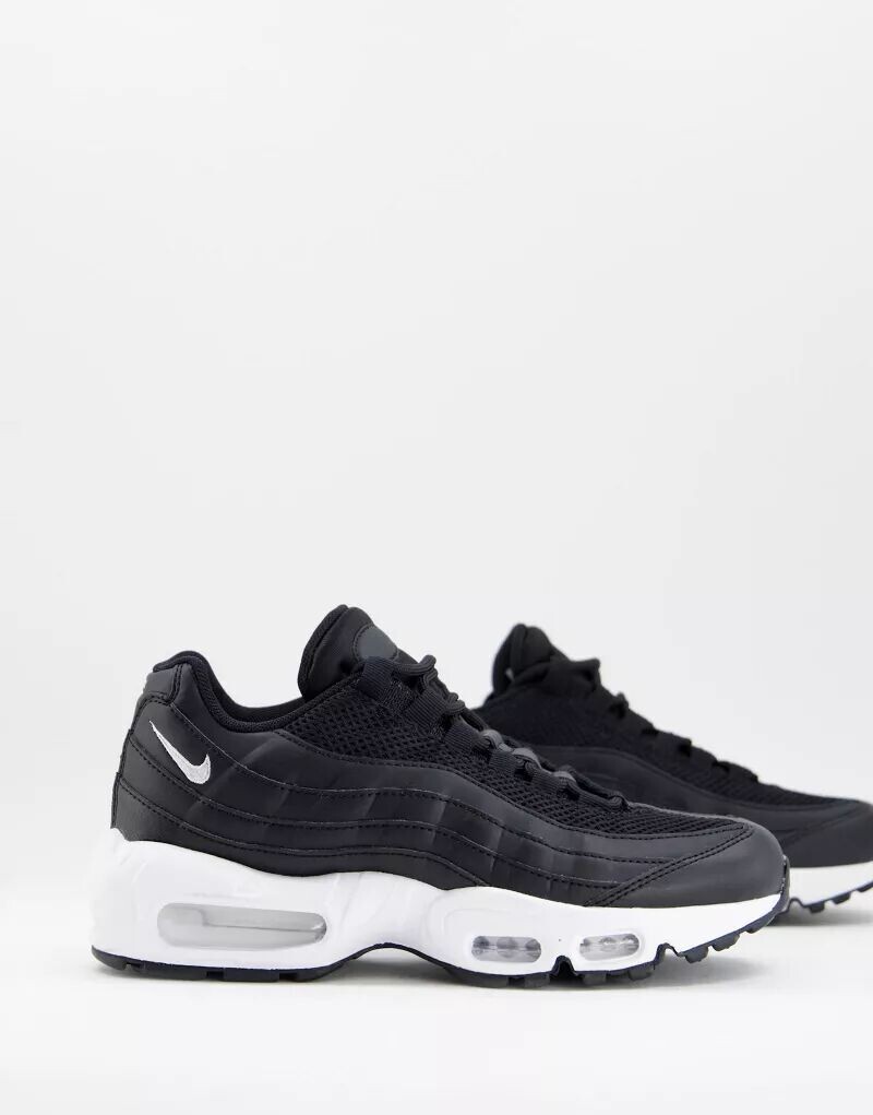 

Черно-белые кроссовки Nike Air Max 95