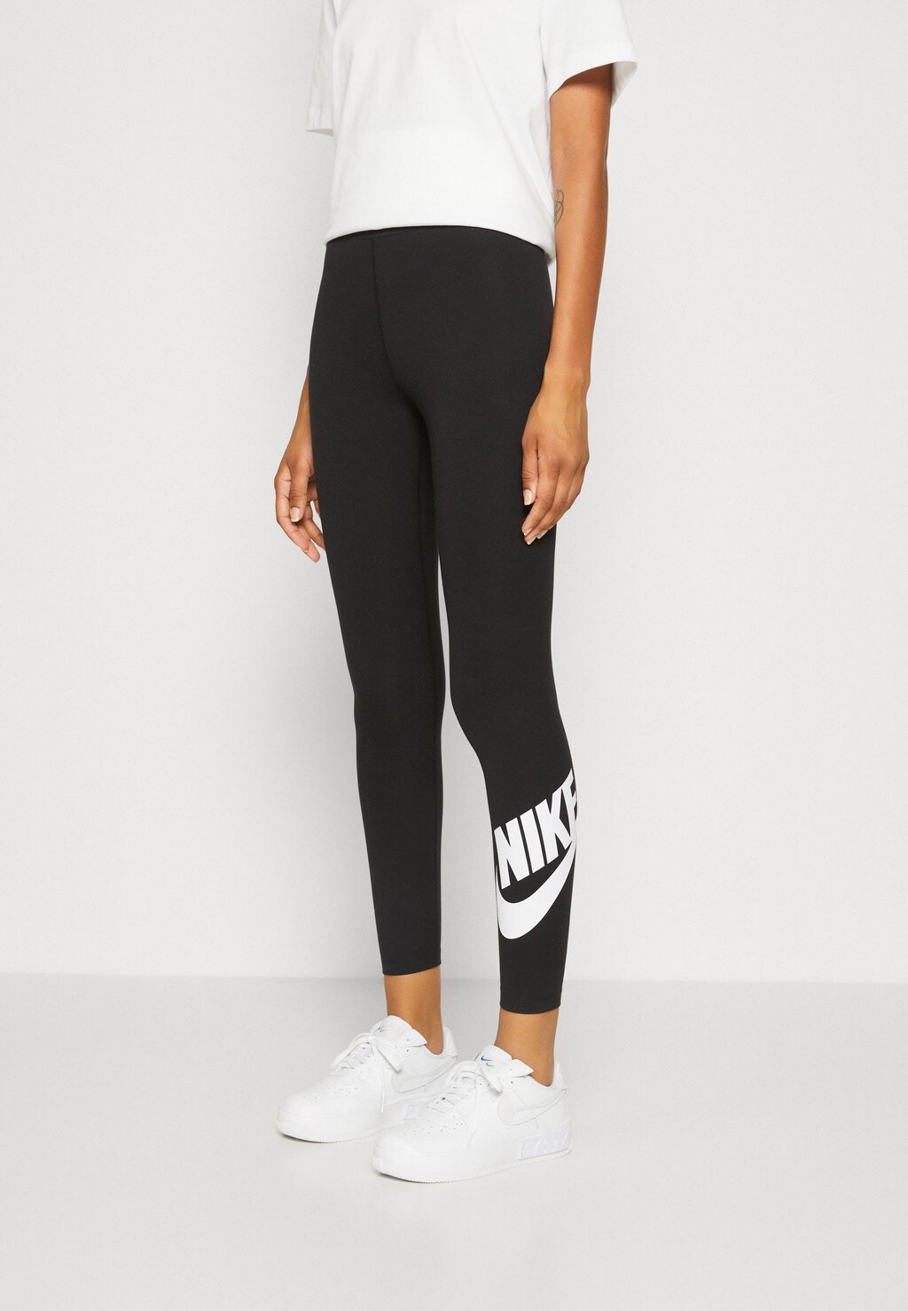 

Леггинсы Nike, черно-белый