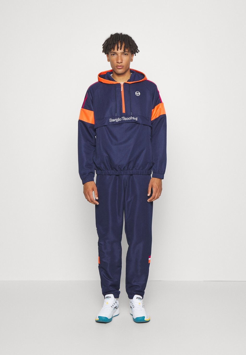 

Спортивный костюм Sergio Tacchini