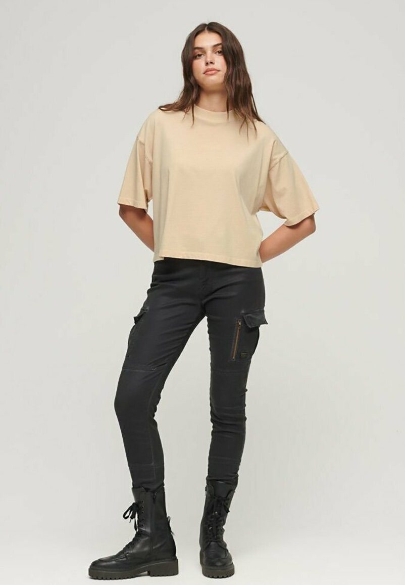 

Базовая футболка MICRO LOGO EMBROIDERED BOXY Superdry, цвет tapioca cream
