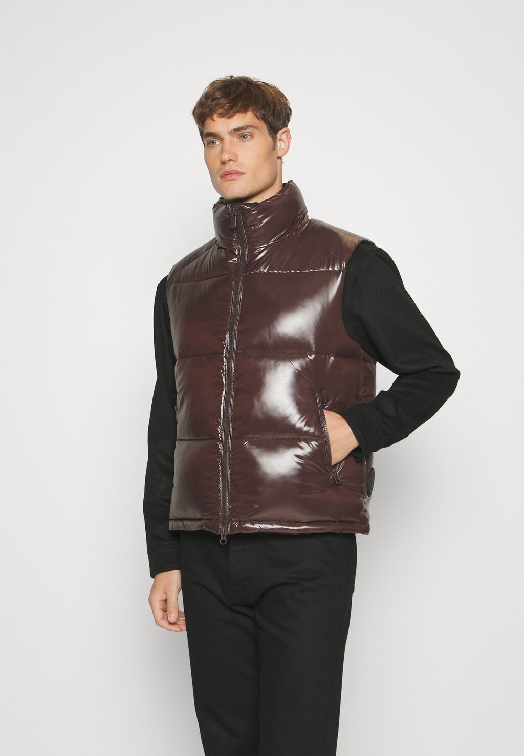 

Жилет Save the duck АЙЛАНТУС, цвет brown/black