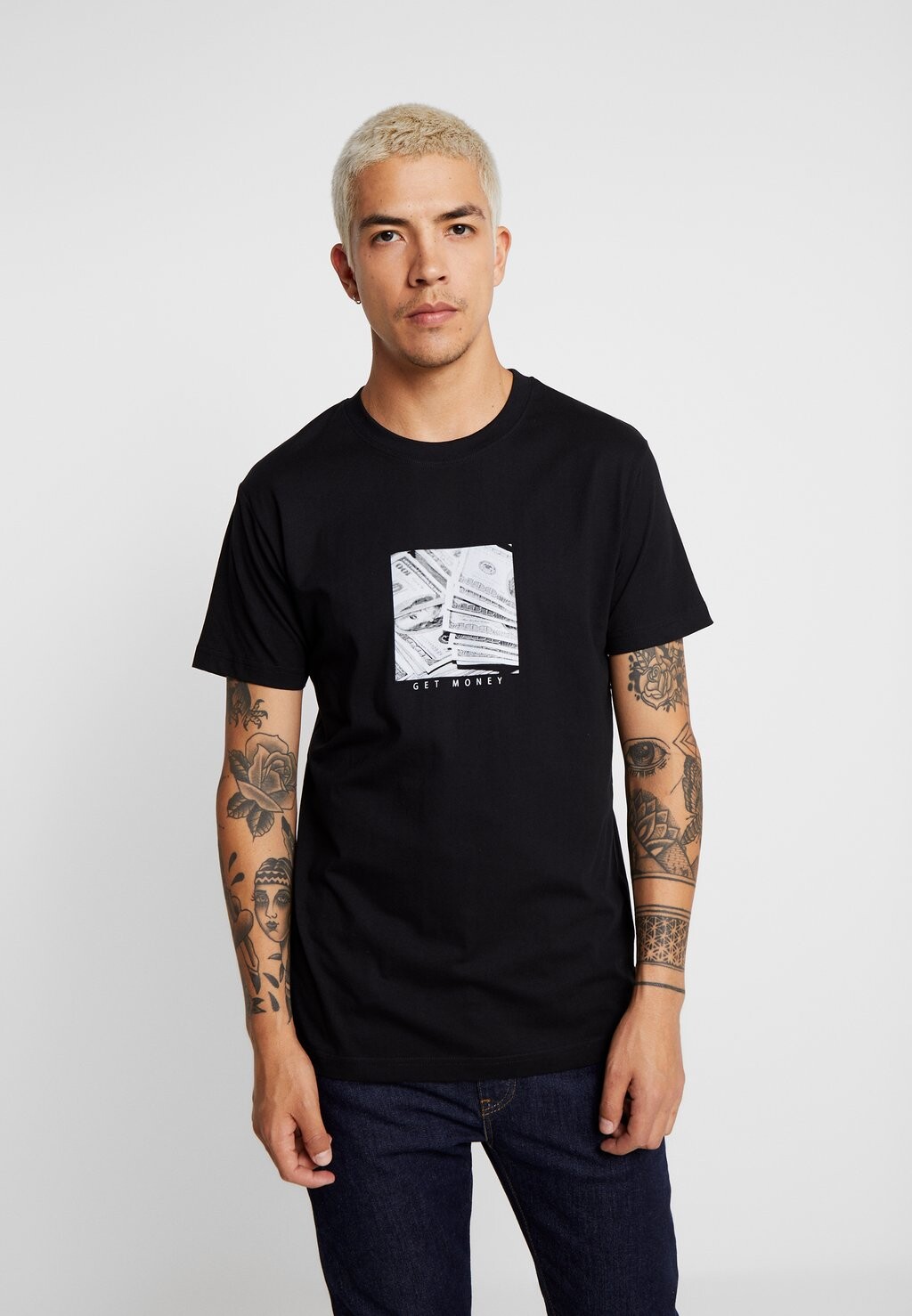 

Футболка с принтом Mister Tee, черный