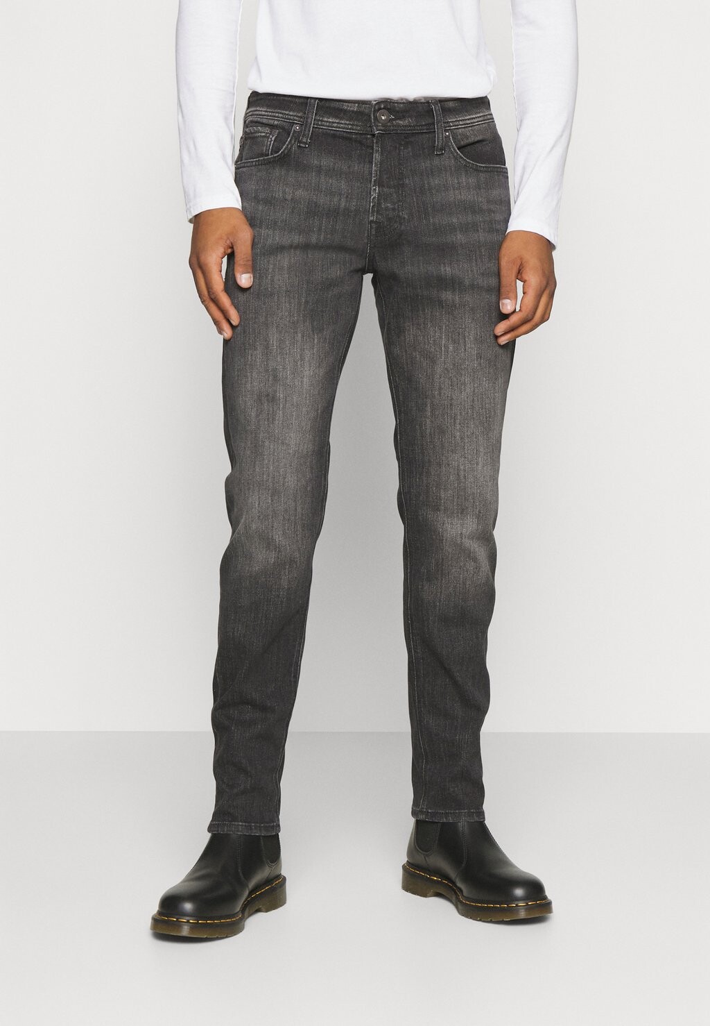 

Джинсы Slim fit Jack & Jones