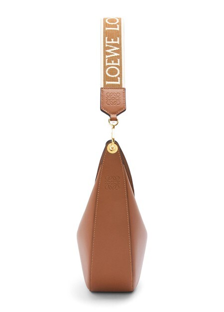 

Лунная сумка Loewe