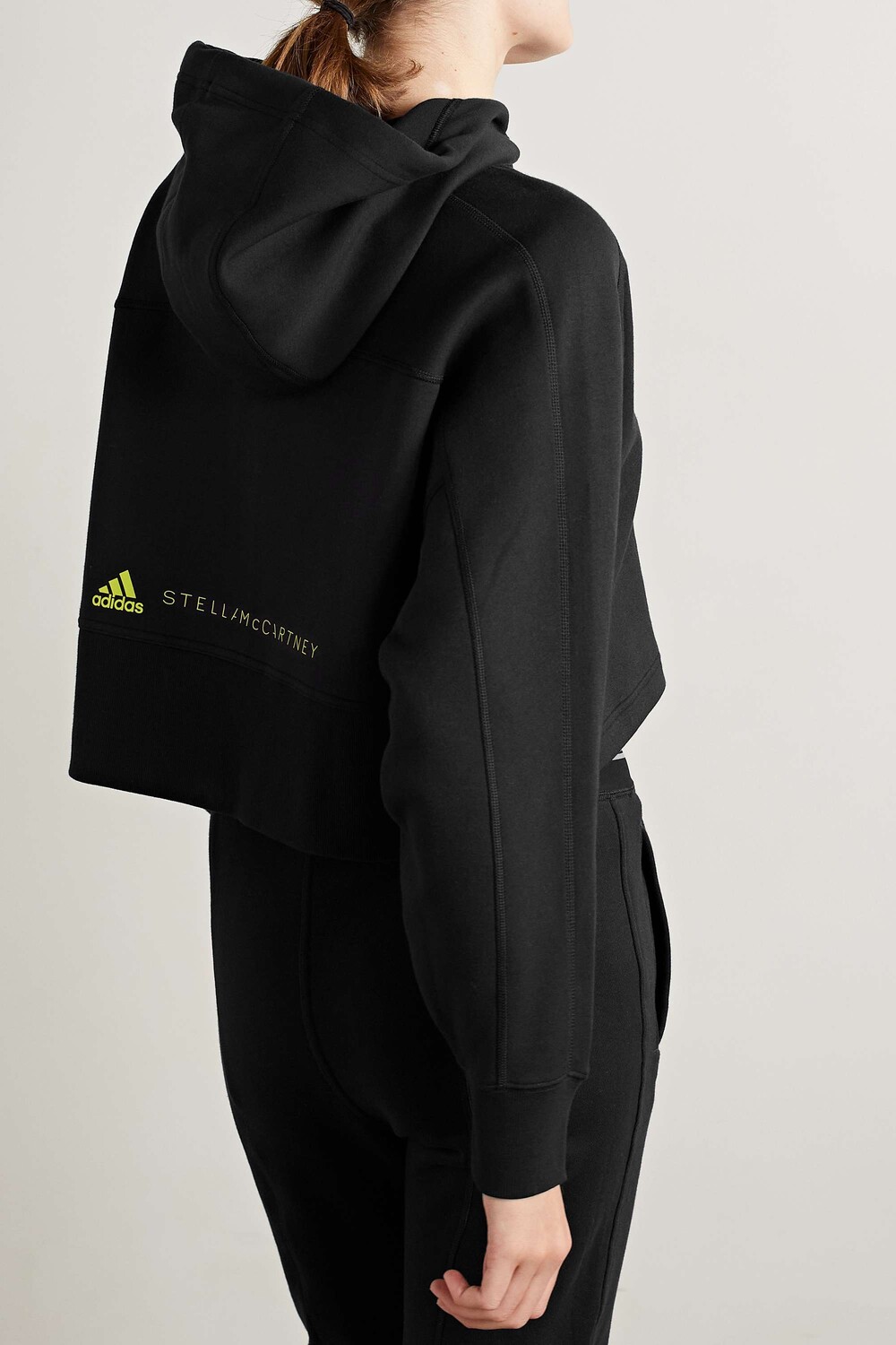 

ADIDAS BY STELLA MCCARTNEY Укороченная толстовка с капюшоном из смесового органического хлопка с принтом, черный