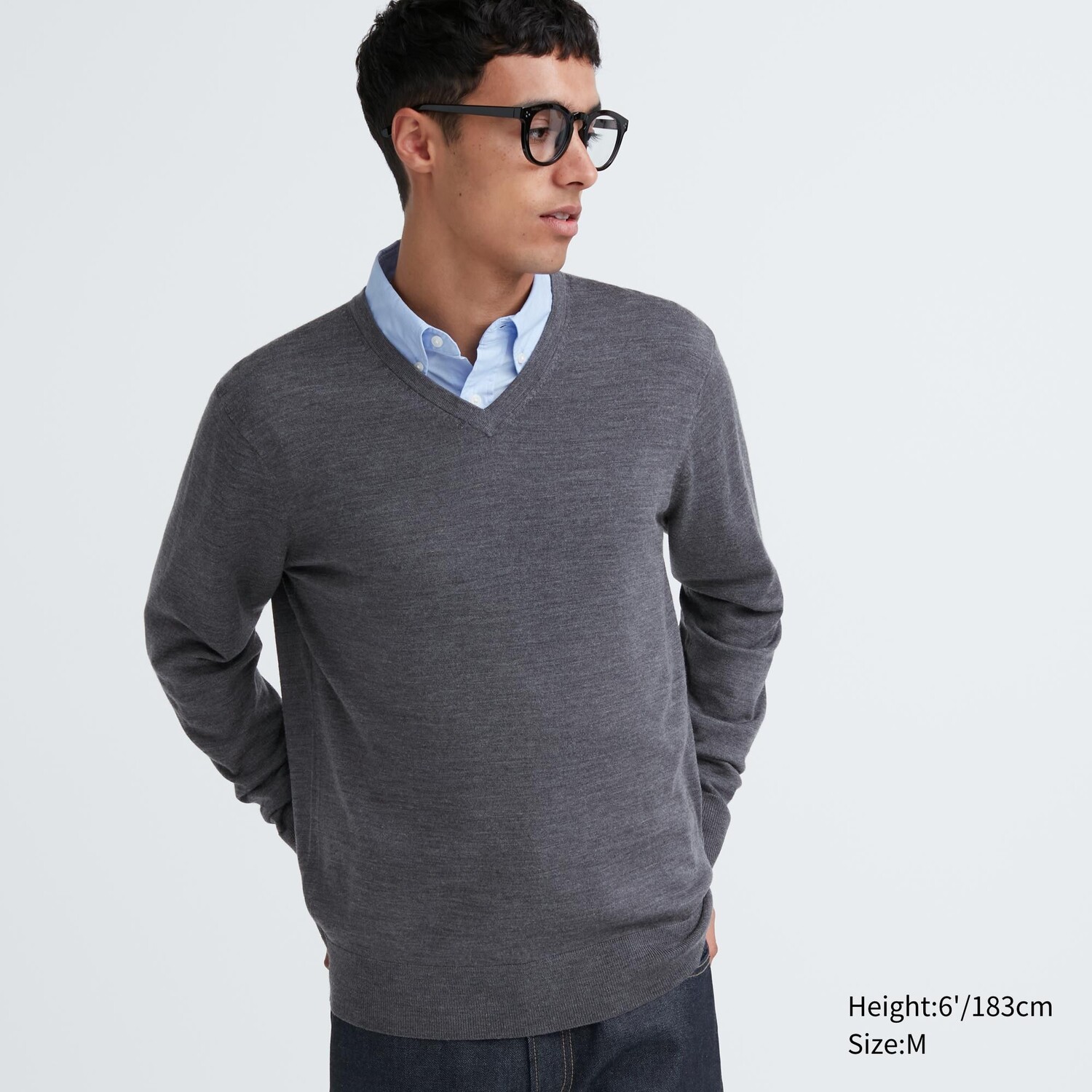 

Джемпер из 100% очень тонкой шерсти мериноса с V-образным вырезом Uniqlo, серый