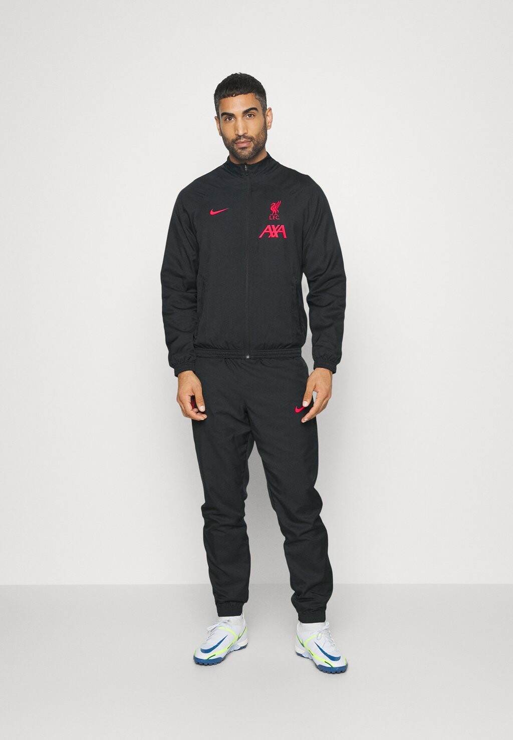 

Спортивный костюм Nike