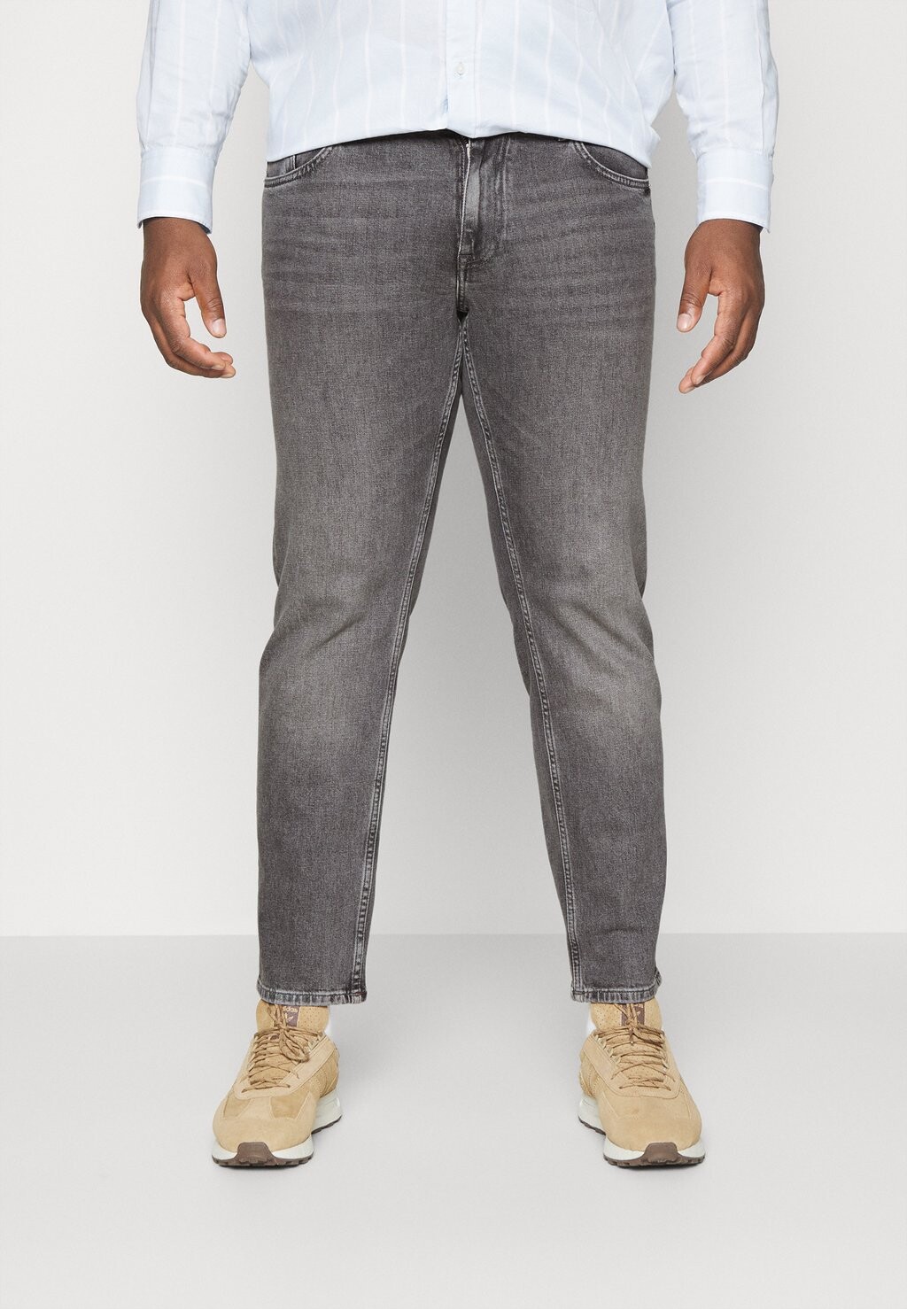 

Зауженные джинсы Tommy Hilfiger