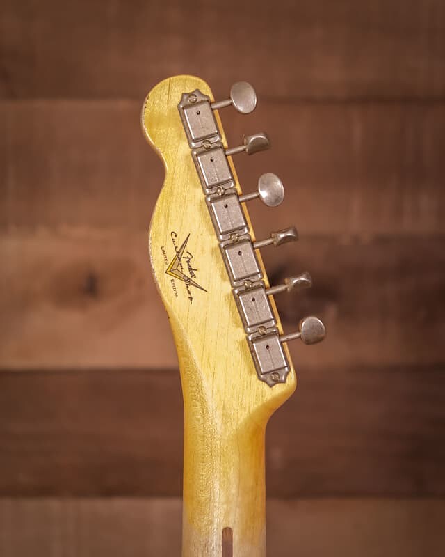 

Электрогитара Fender Custom Shop LTD '51 Nocaster Relic, Aged Nocaster Blonde