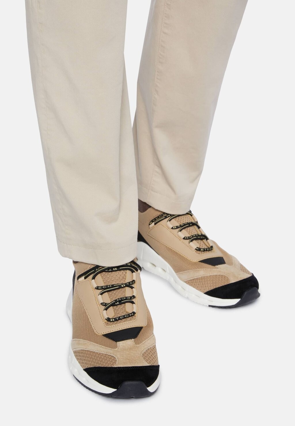 

Кроссовки низкие TECH Boggi Milano, цвет beige