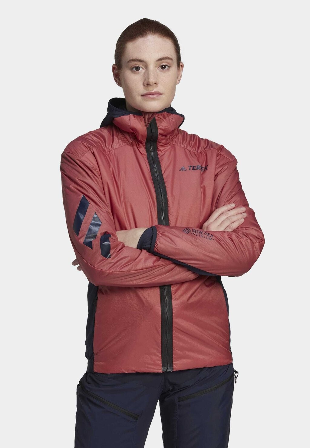 

Спортивная куртка Adidas, красный